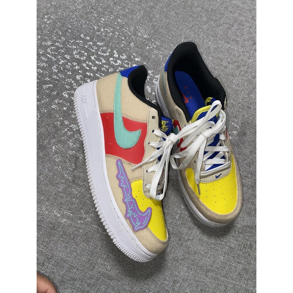 Nike Air Forces With Removable Patches Youth Size 7Y/ 8.5 Womens‎